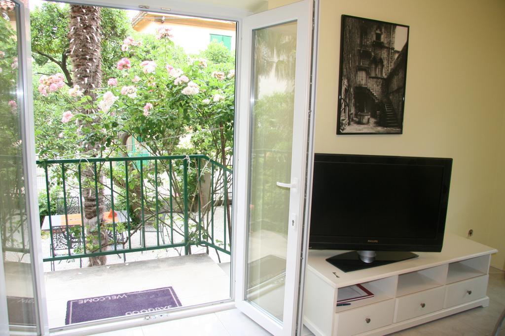 Sabina Apartments Omiš Oda fotoğraf